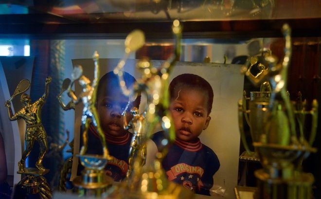 触底反弹为来年赢得希望 机遇挑战并存.