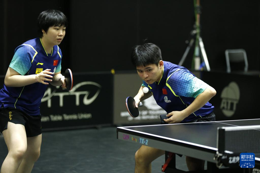 体育本泽马荣膺2022金球奖 生涯首次问鼎该荣誉