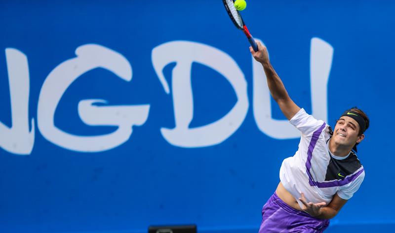 巴萨客战赫罗纳大名单：莱万领衔，16岁小将吉列入选