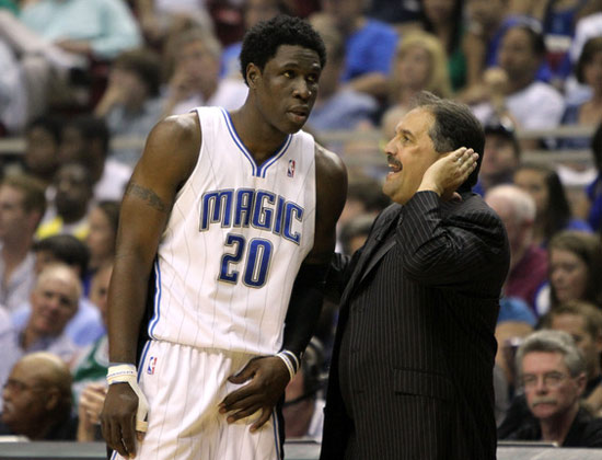 尼亚马雷乌 尼亚马雷乌